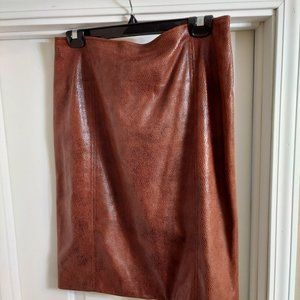 Chicos Faux Snakeskin Leather Pencil Skirt | Chico's Size .5 (Small 6)